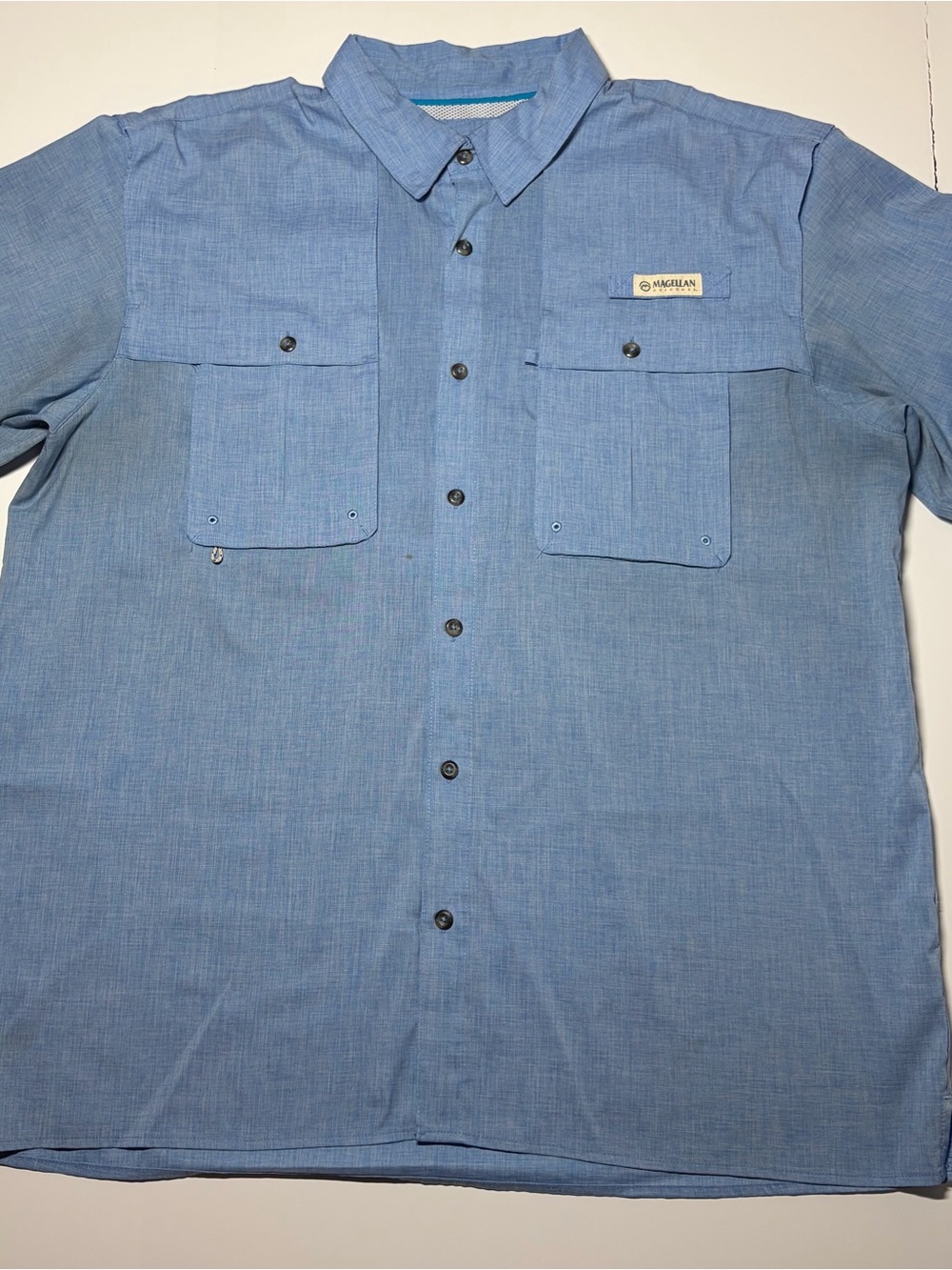 Magellan Outdoors Men’s Light Blue Short Sleeve Button-Down Shirt